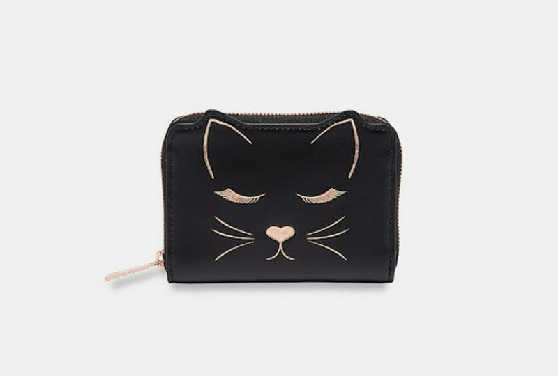 猫モチーフが可愛い！人気ブランドの財布