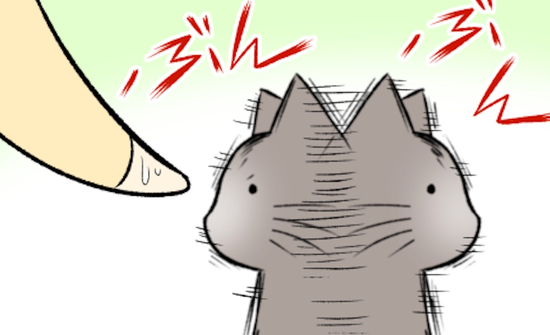 【漫画】第73話：頭をブンブン振って拒否！鼻を撫でられたくない猫ちゃんにクスッ【ななこちゃん】