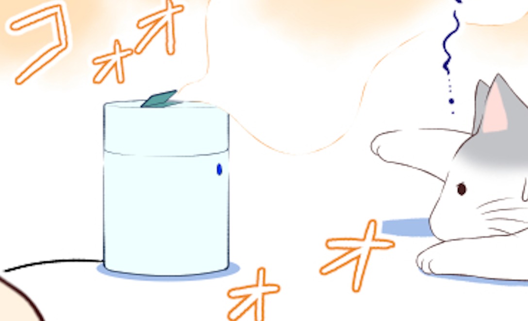 【漫画】第103話：これは一体…？加湿器の蒸気が気になる猫くんが面白い【ぷぅすけくん】