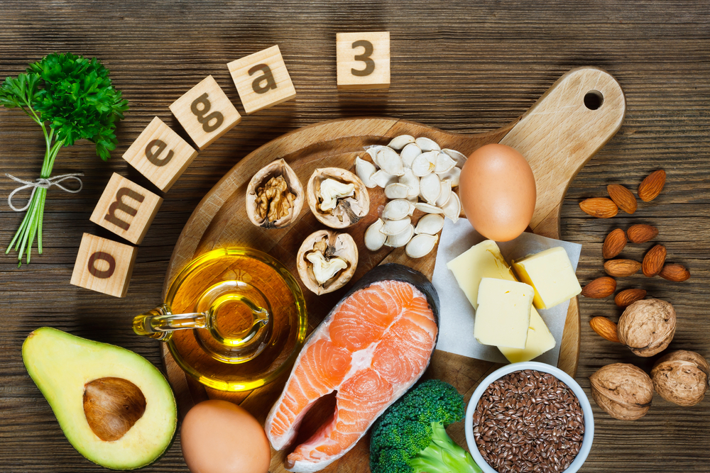 Animal and vegetable sources of omega-3 acids as salmon, avocado, linseed, eggs, butter, walnuts, almonds, pumpkin seeds, parsley leaves and rapeseed oil